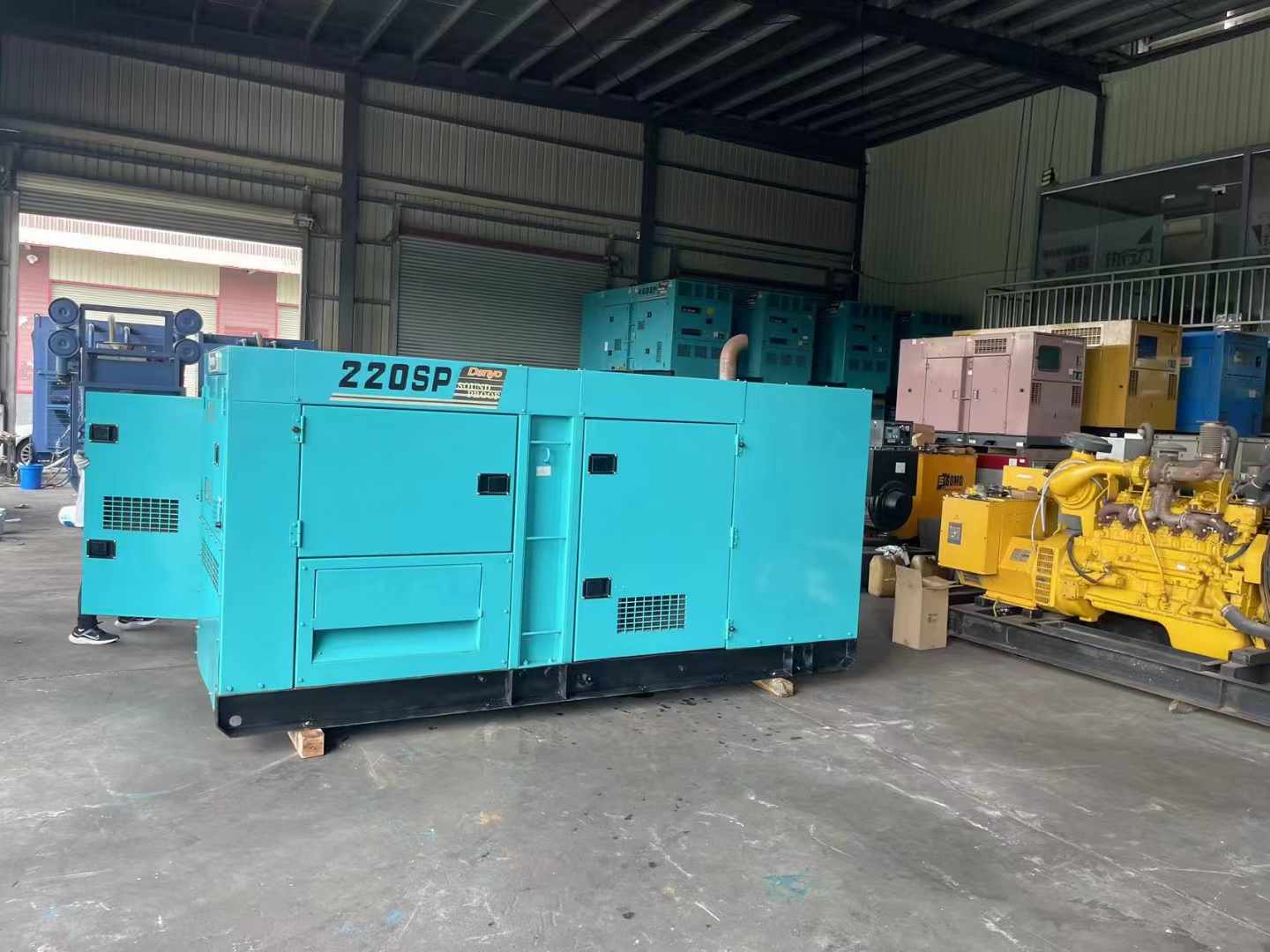 封开800kW 柴油发电机的输出电流波动范围是多少？