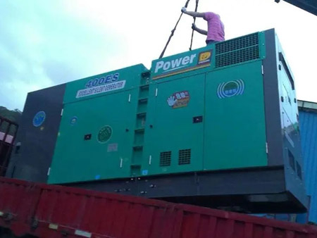 封开柴油发电机组转速不稳定时，如何对发动机进行维护？