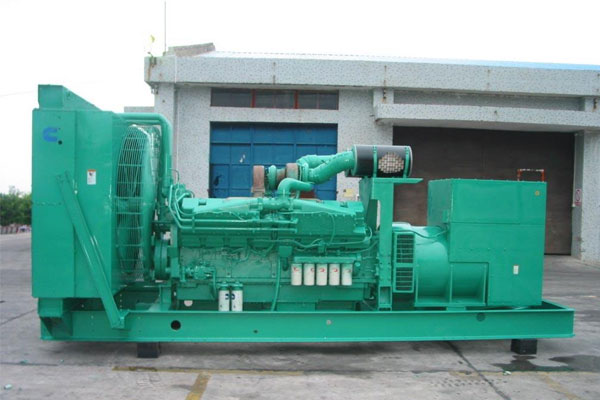 封开工厂发电机应急发电时如何更准确地检查发电机状态？