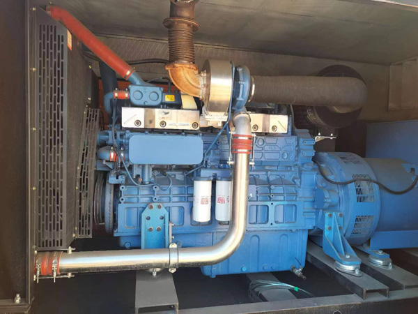 封开燃油消耗率与进气温度的具体关系是什么？