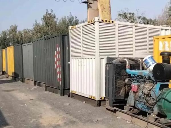 封开200KW柴油发电机机组每小时油耗是多少？