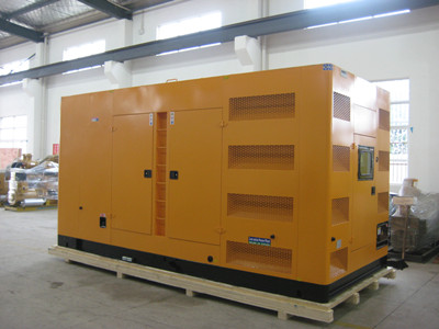 封开不同类型的发电机组在冬季保养时的注意事项有何差异？